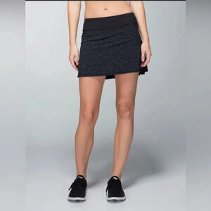 Lululemon Run: Pace Setter Skirt *4-way Stretch
Petal Camo Printed Black Deep